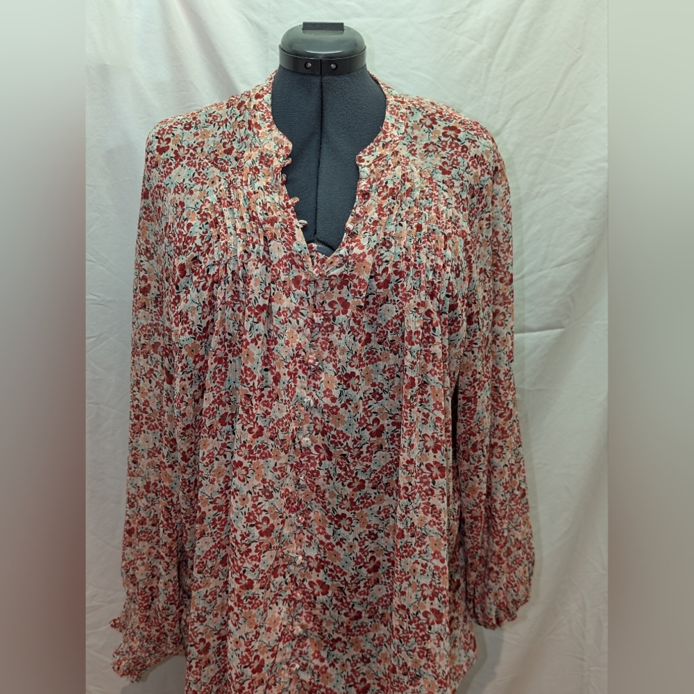 Torrid Women's Floral Top - Red